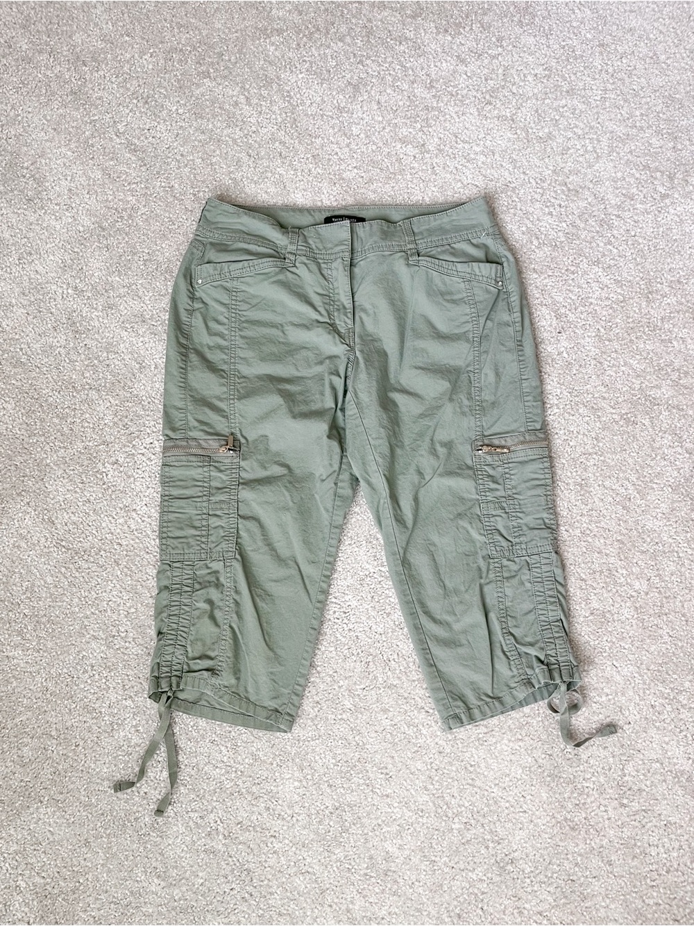 White House Black Market | Cropped Cargo Pants